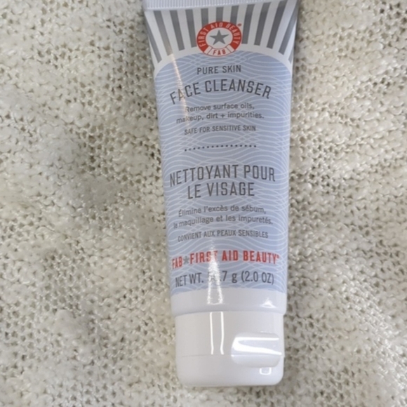 First Aid Beauty Pure Skin Face Cleanser, 56.7g/2.0oz - Picture 7 of 7